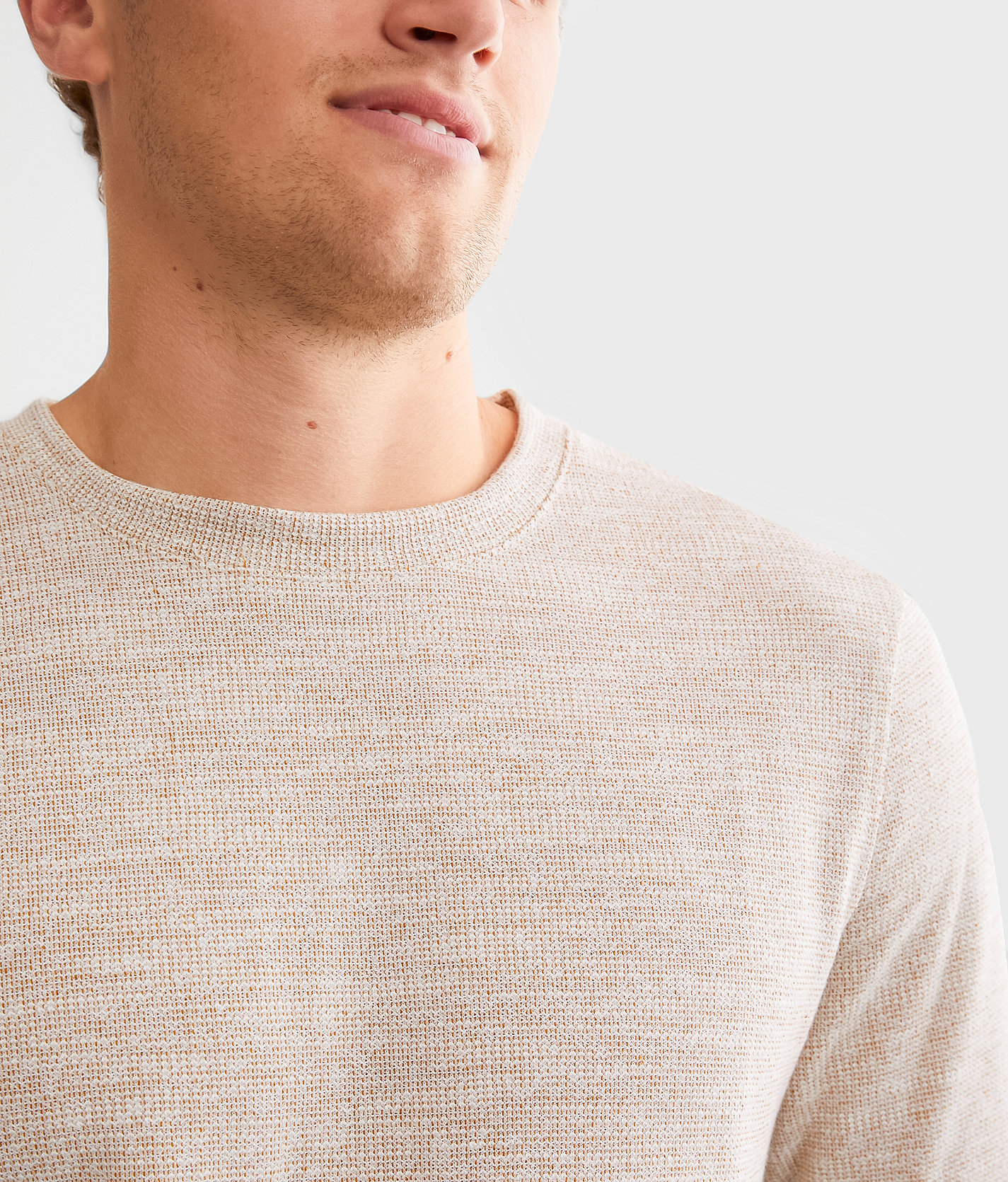 Talinors Textured T-Shirt - Image 3