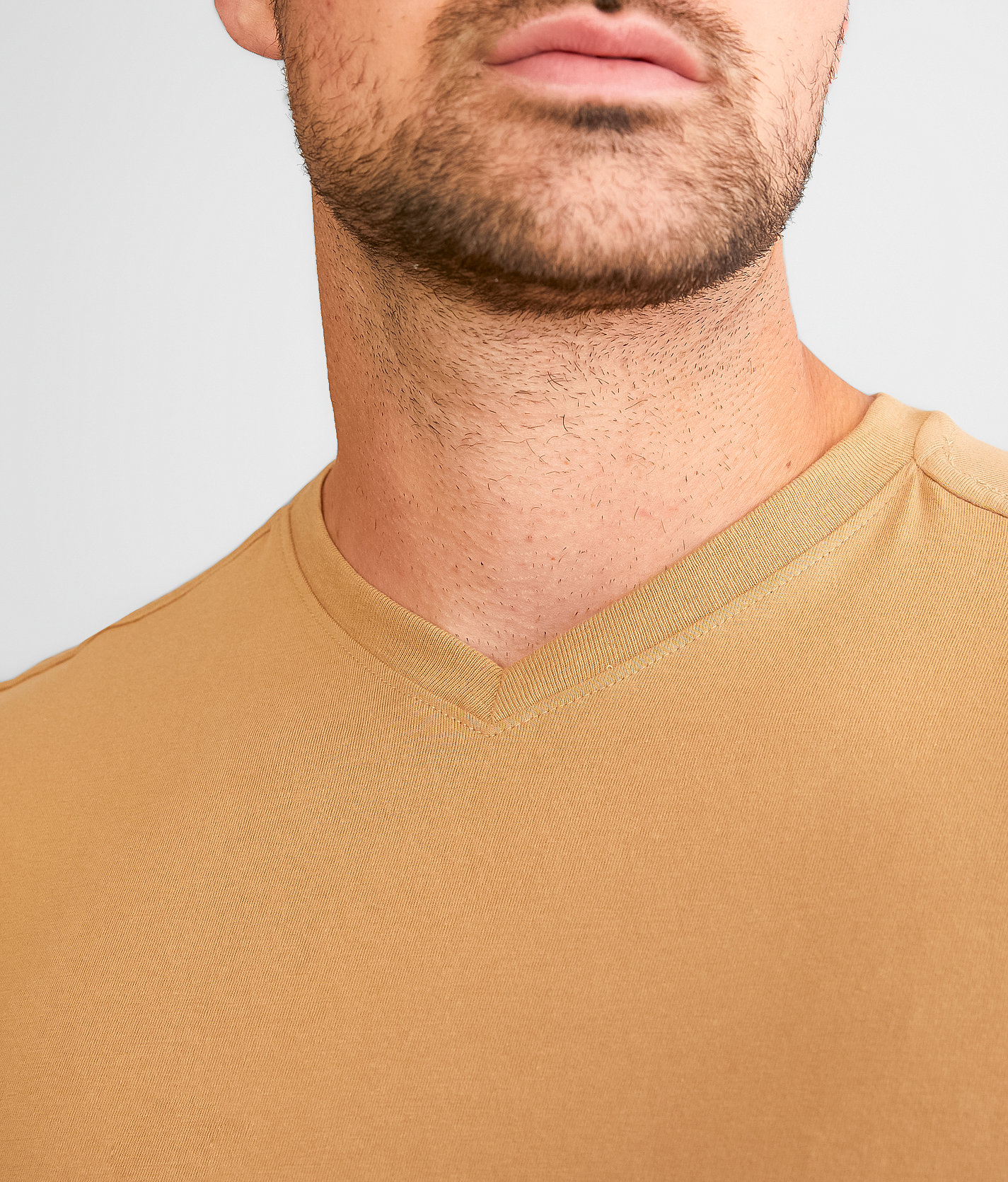 Talinors Basic T-Shirt - Image 3