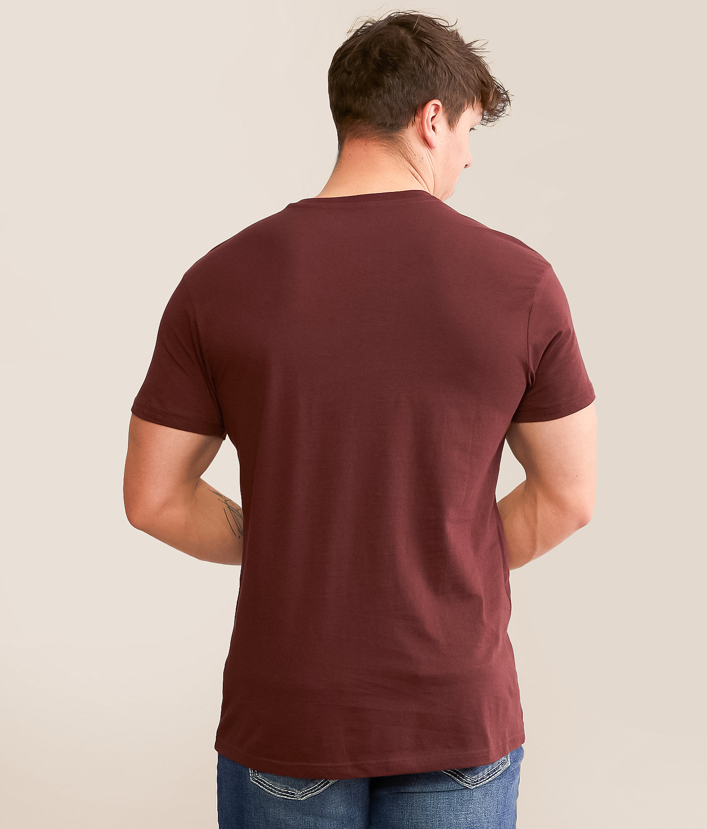 Talinors Basic T-Shirt - Image 2