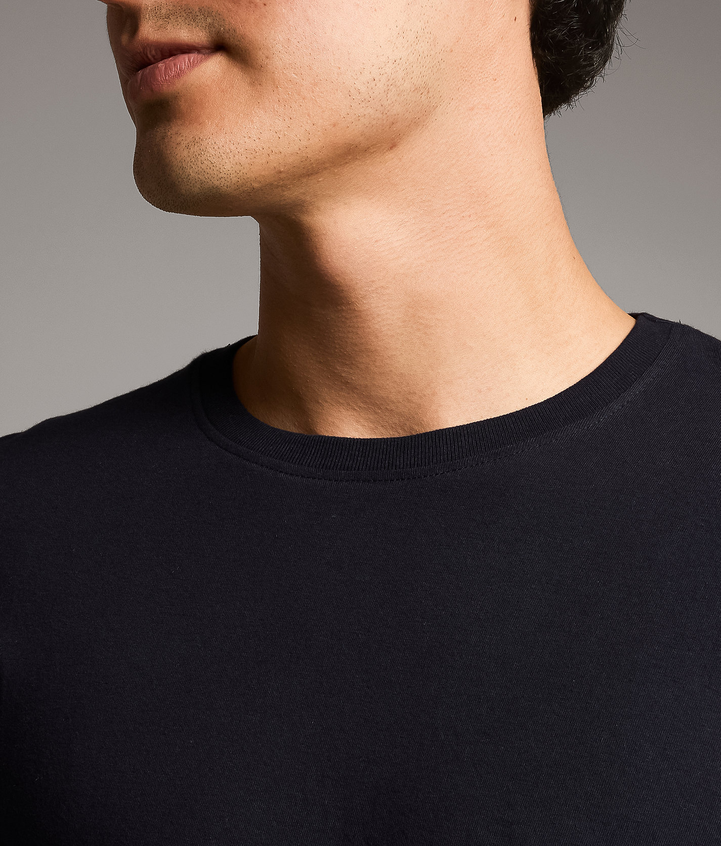 Talinors Basic T-Shirt - Image 3