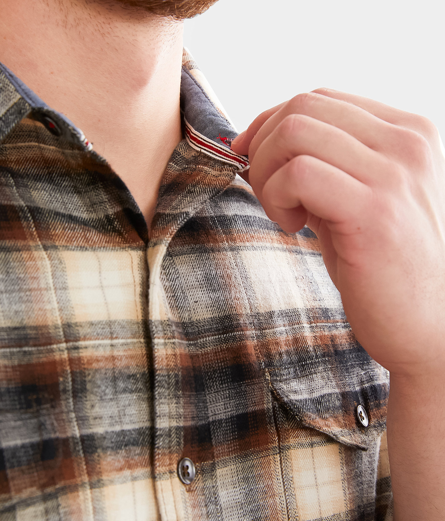 Talinors Plaid Flannel Shirt - Image 3